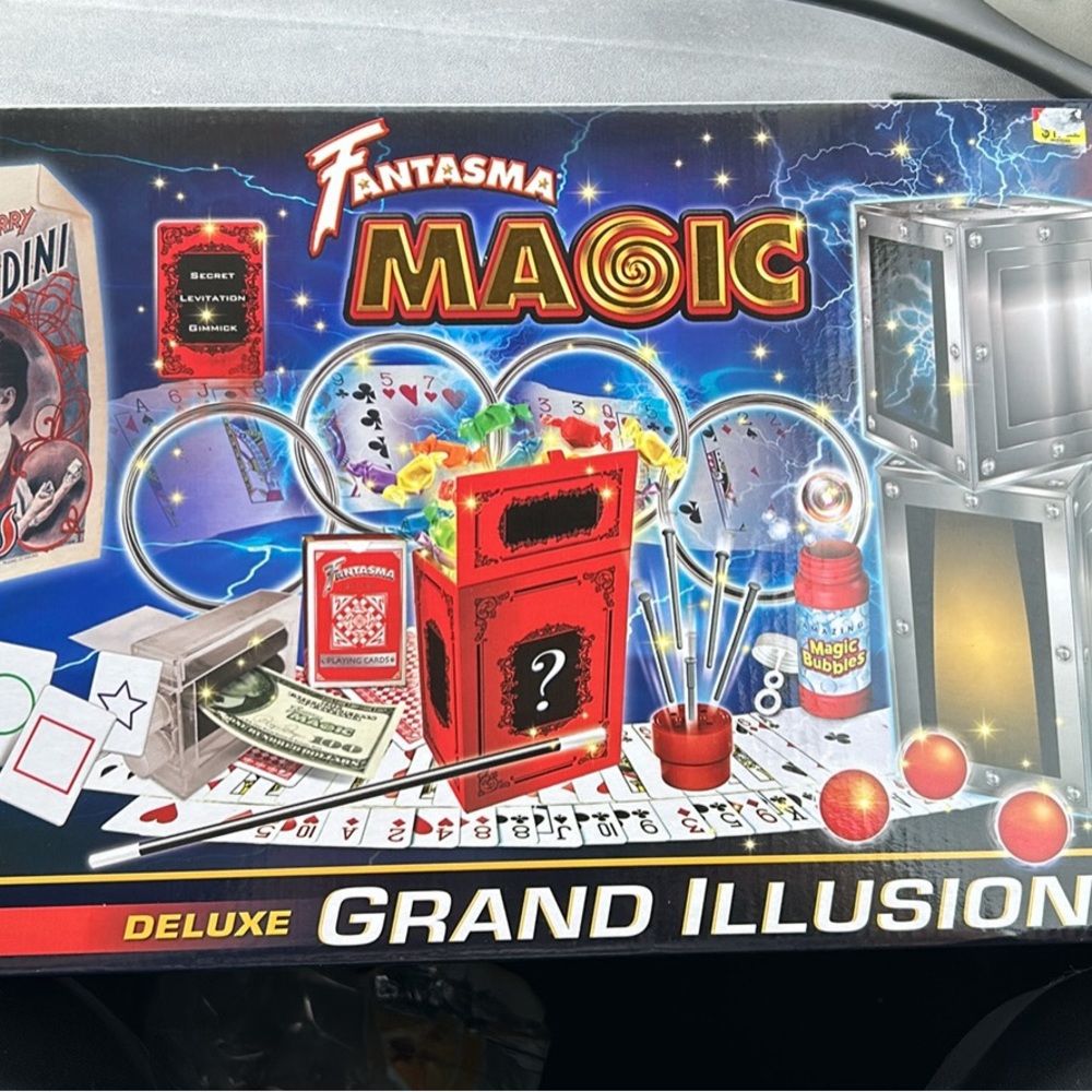 Fantasma Magic - Picture 2 of 2